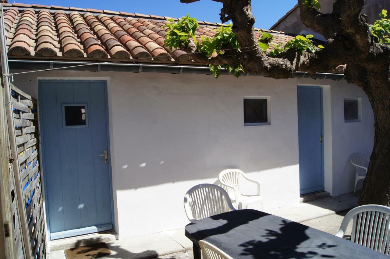 Cmr Vila Saintes-Maries-de-la-Mer Exterior foto